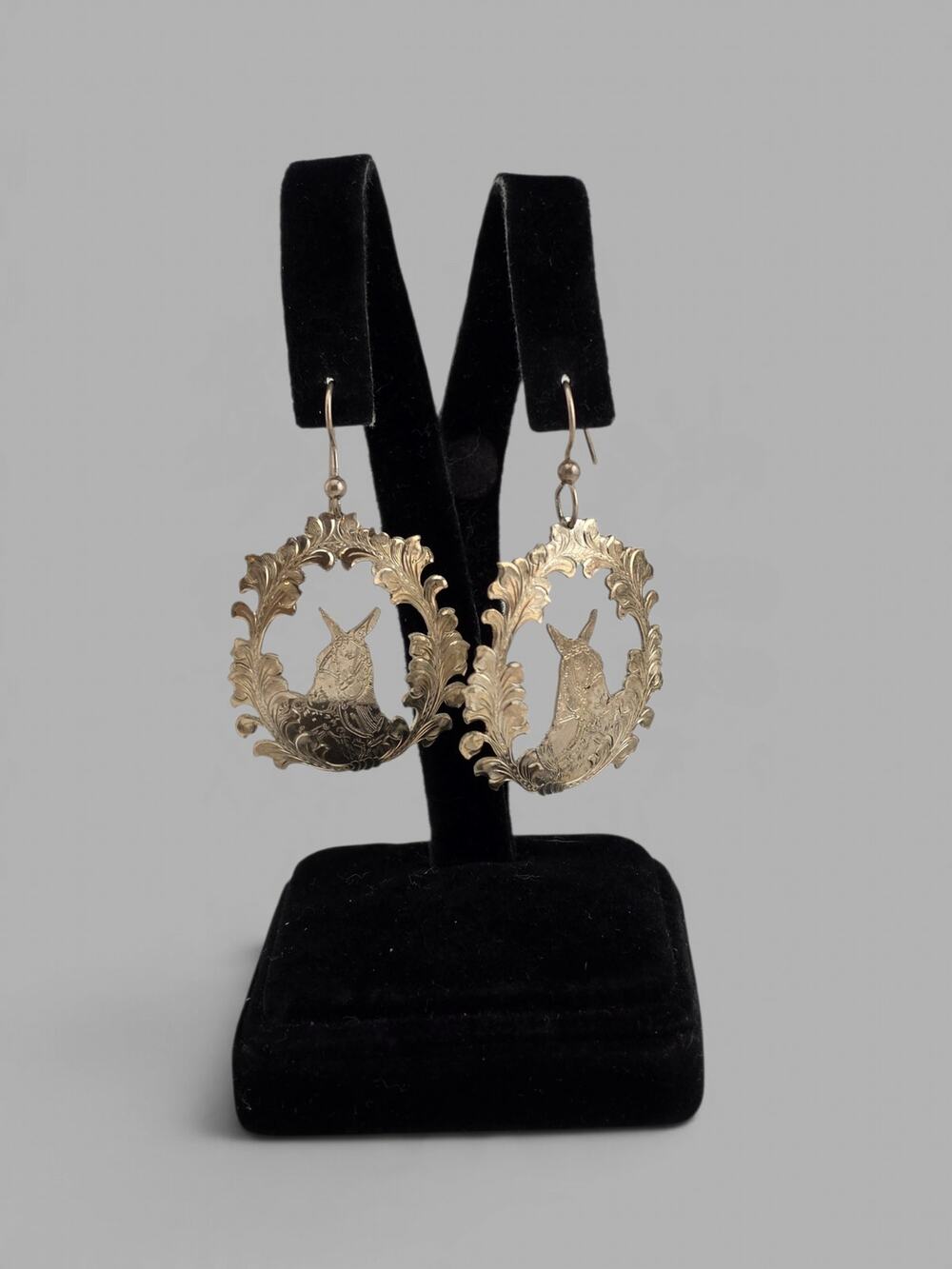 Vintage HALE Sterling Silver Horse Portrait Wreath Dangle Earrings Equestrian